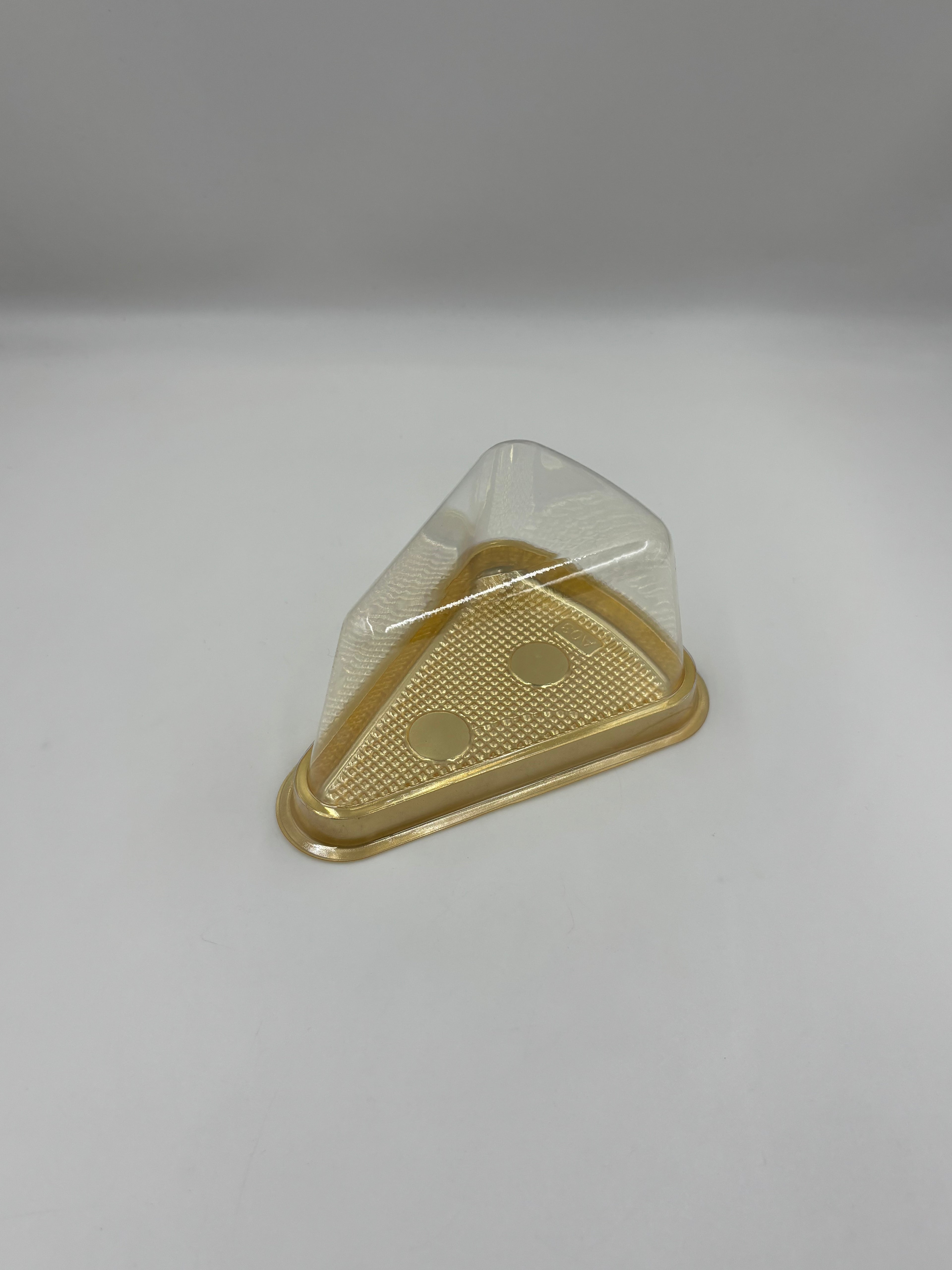 Pastry container traingle