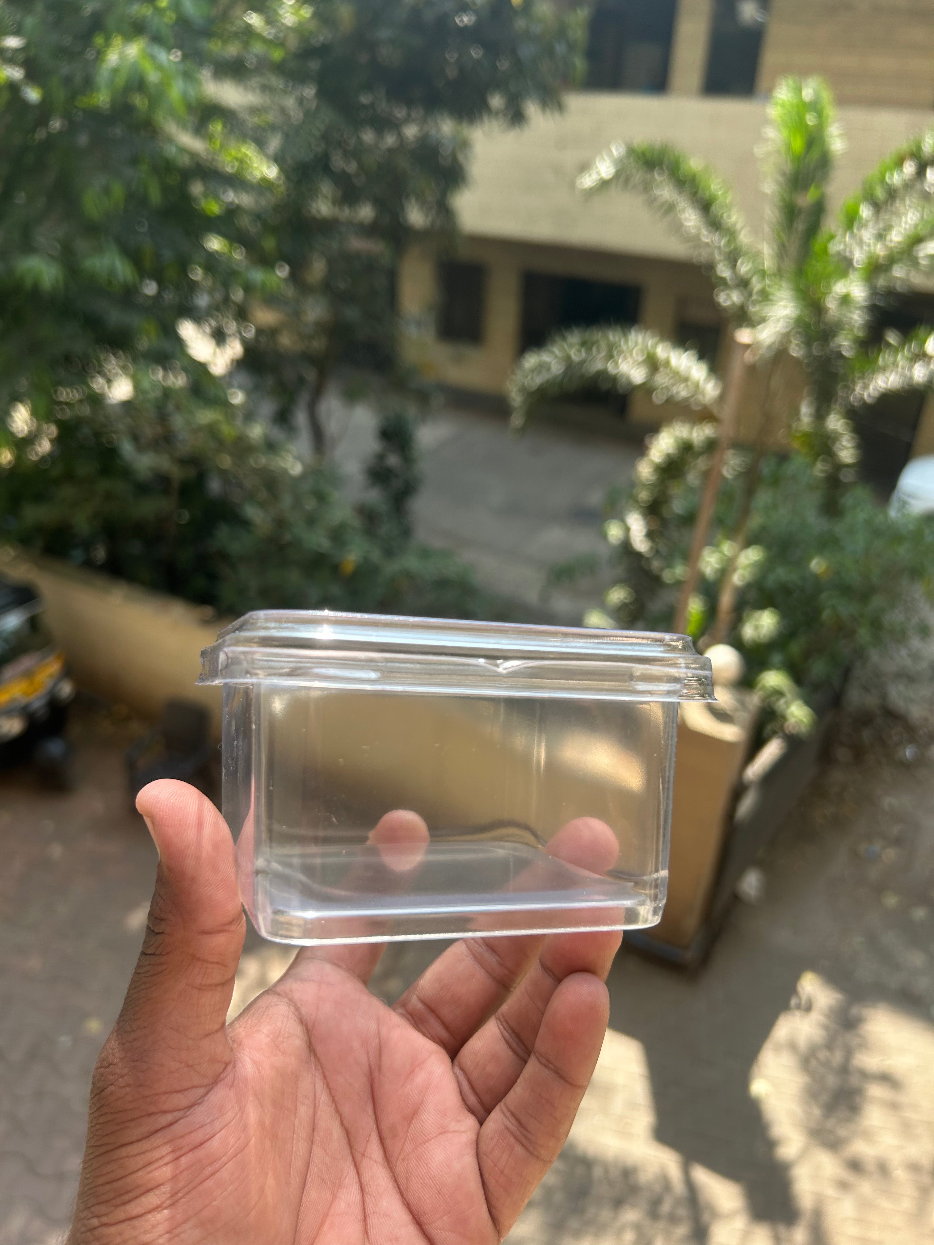 Transparent Sqaure Tub