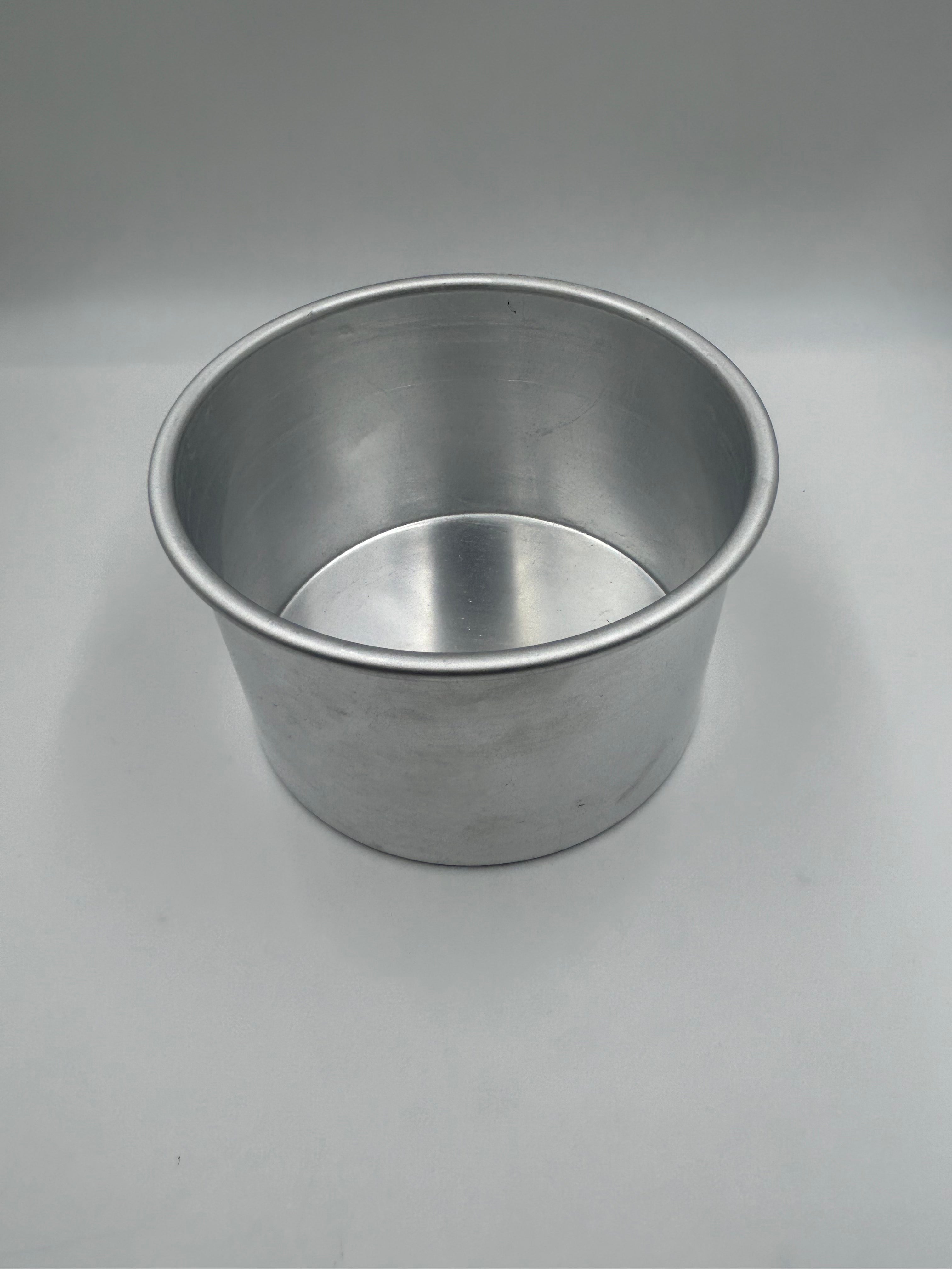 Aluminium Round Cake Tins ( height 4" )